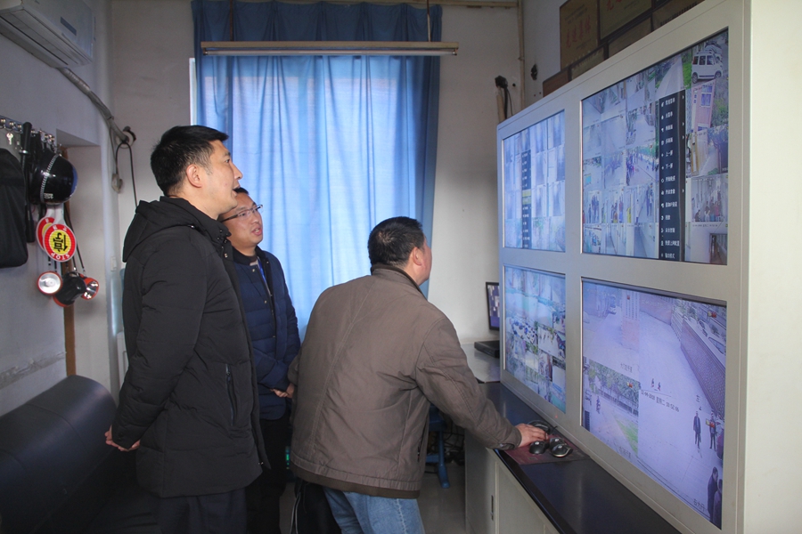 1545122885709841.jpg 德陽市綜合治理專項督查組到中江職中檢查指導(dǎo)工作.JPG