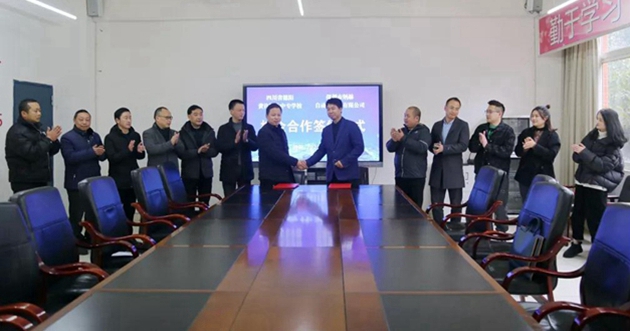 1641522553559594.jpg 1641522358395834.jpg